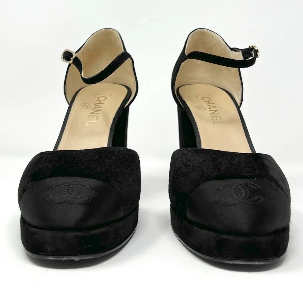 Chanel Black Suede Mary Jane Pumps Cap Toe CC‎ Logo Heels 41